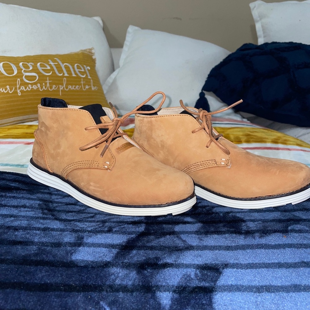 New Shoes Kenneth Cole Reaction Men's Casino Chukka Boots Tan/Navy Size 7 M